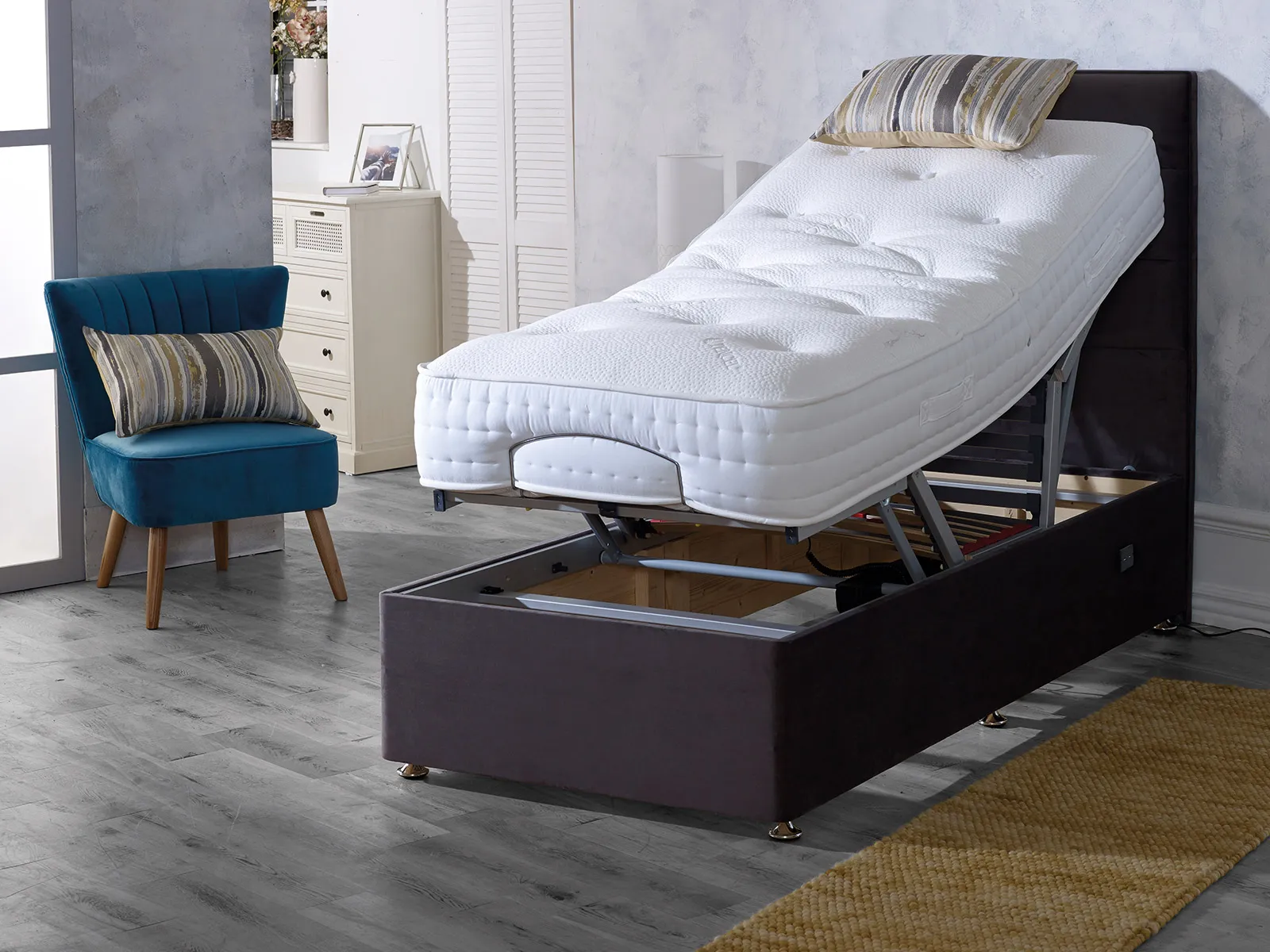 Adjustable Divan Set