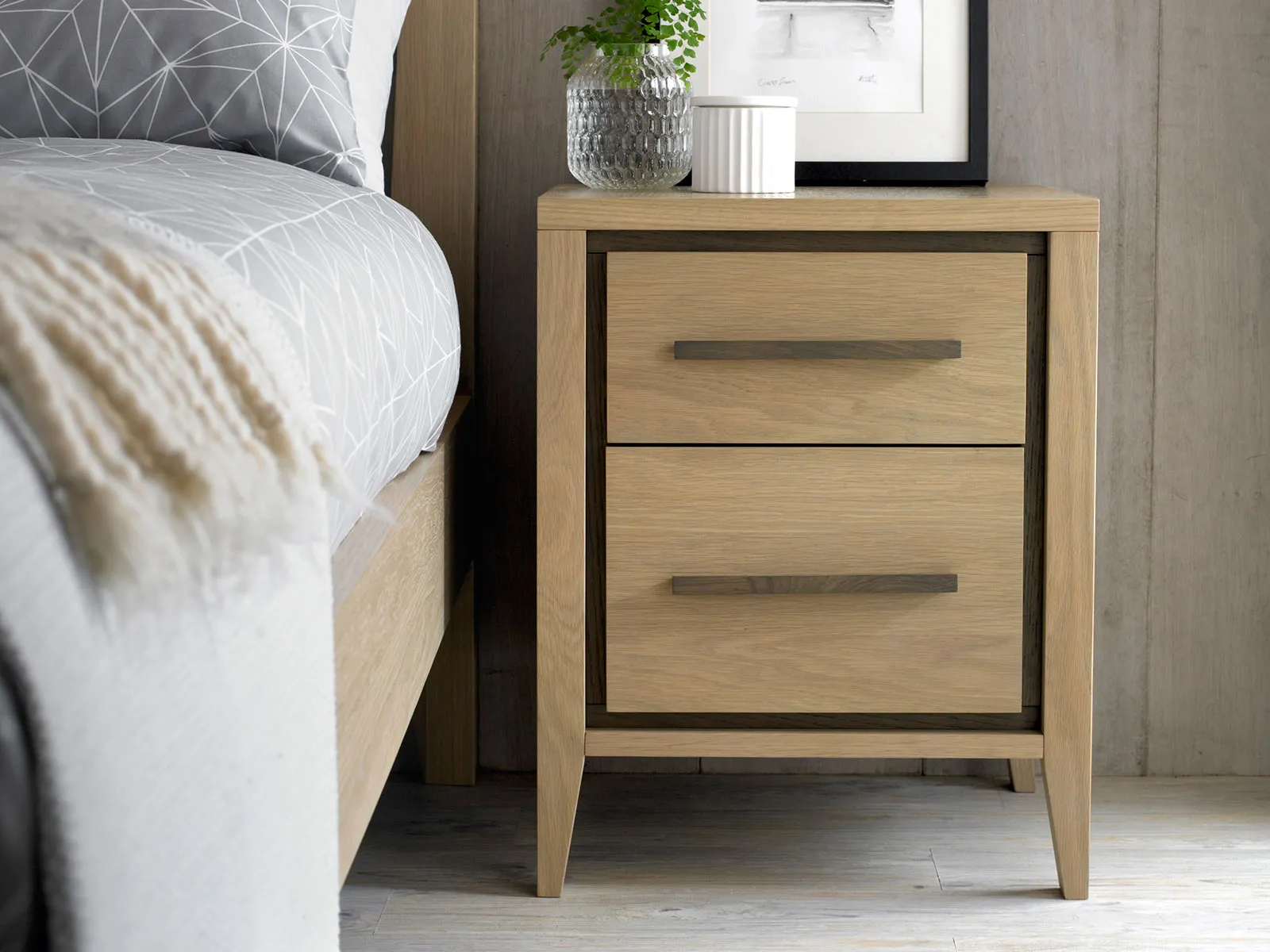 2 Drawer Nightstand