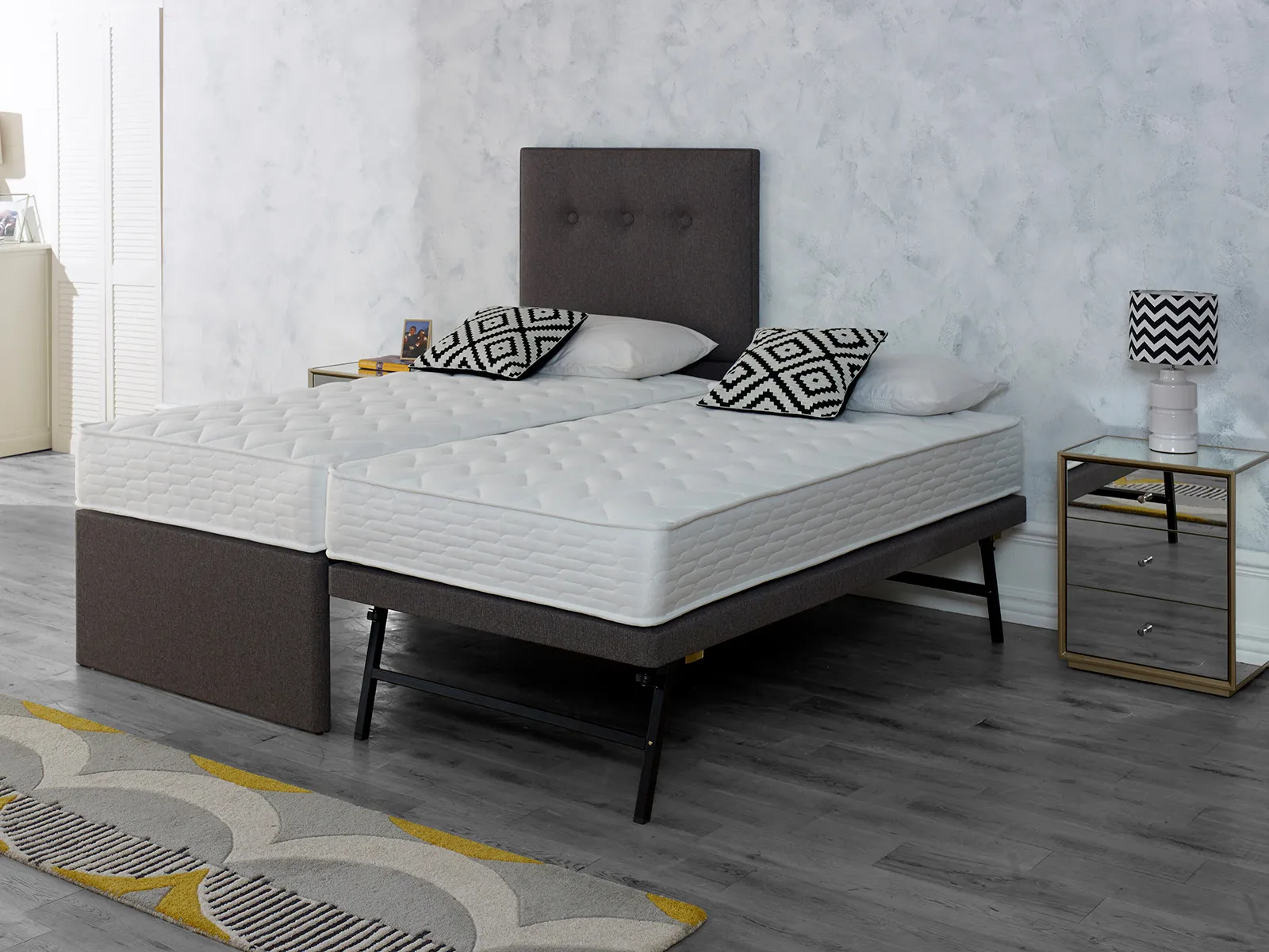 Guest Bed With 2 Pocket Sprung Mattresses