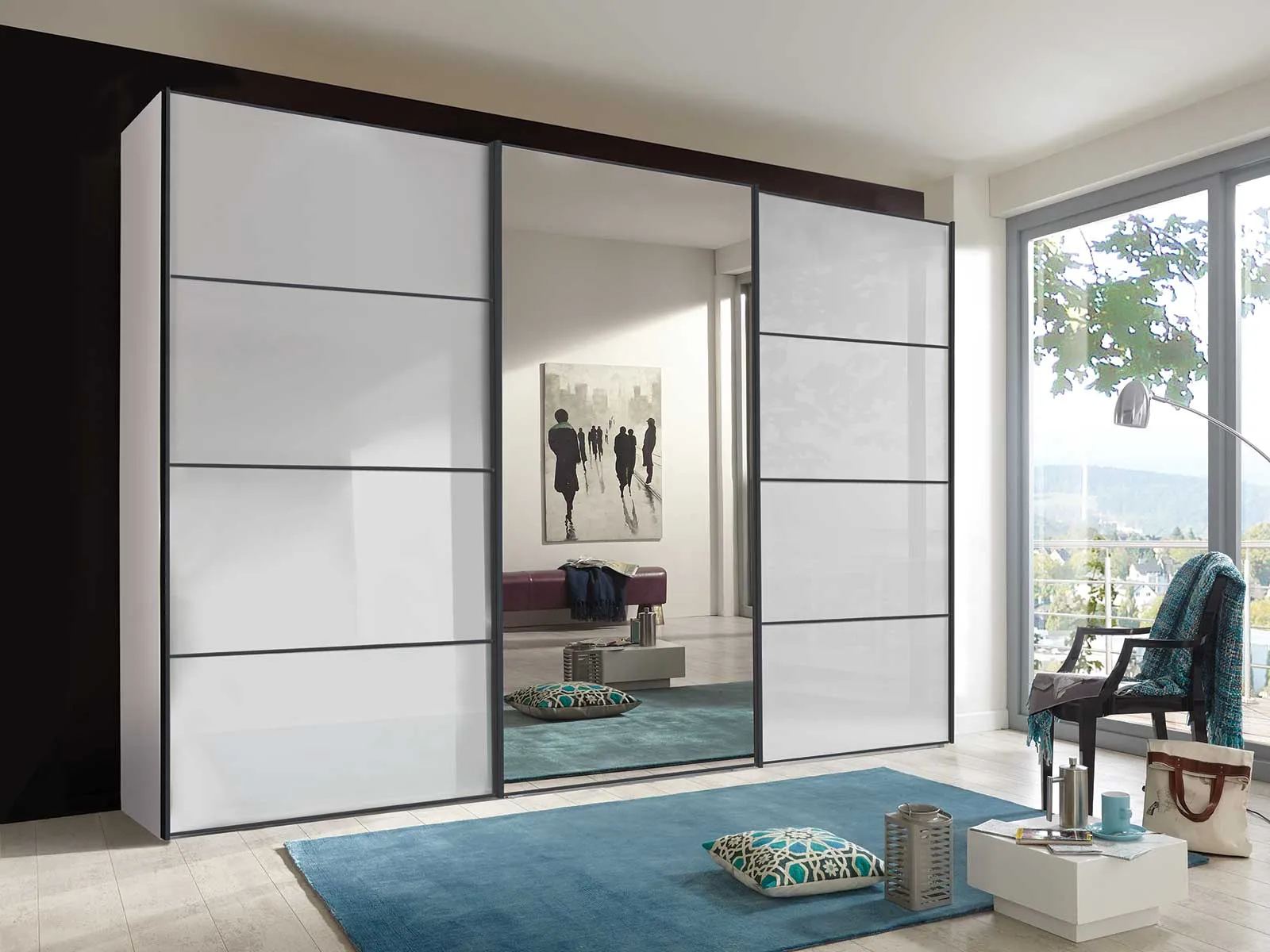 3 Door Panelled Sliding Robe With Centre Mirror