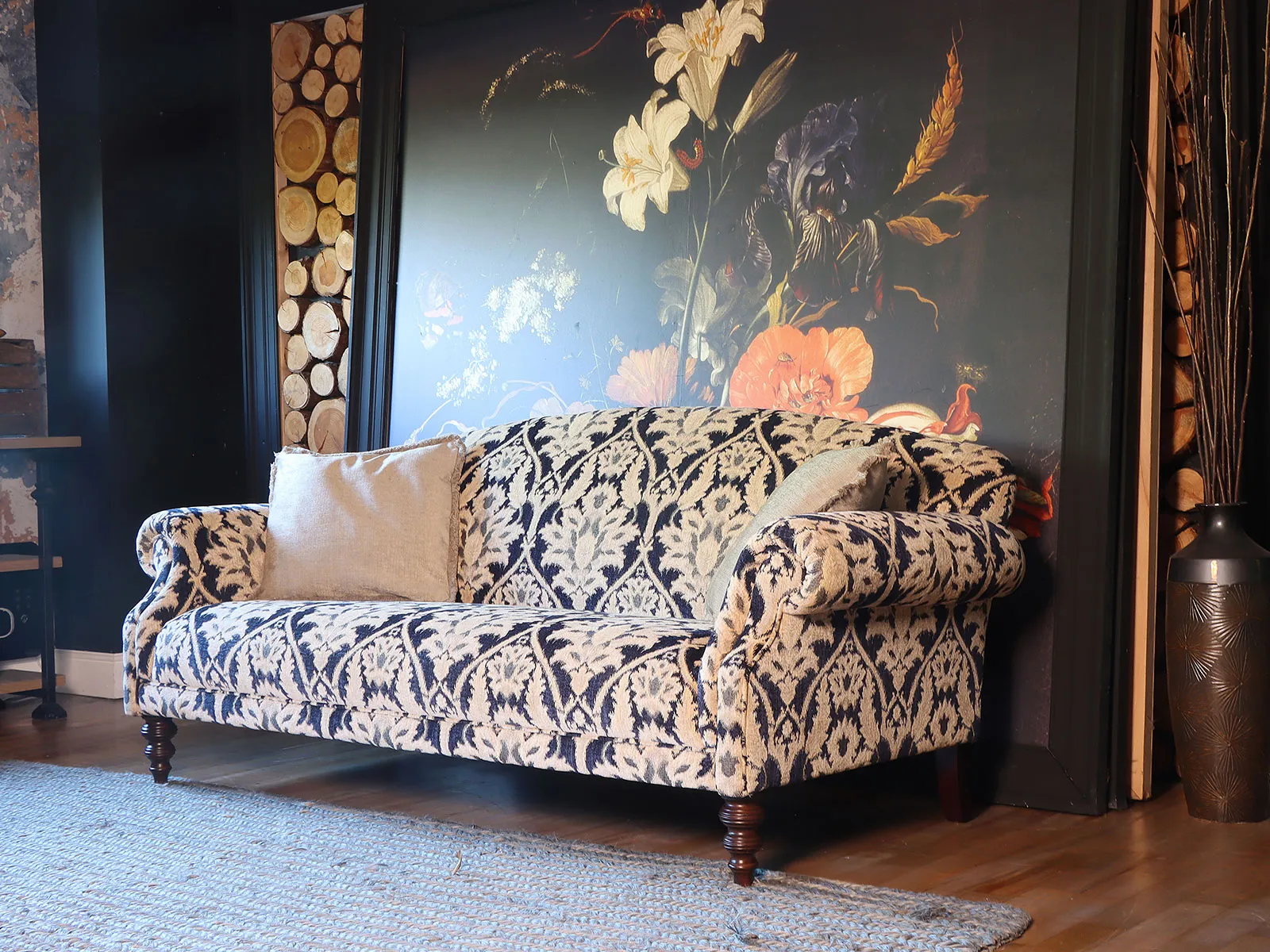 Grand Sofa